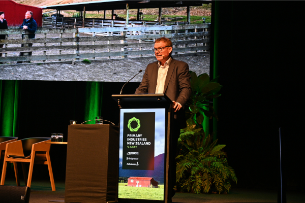 Media release - Rural Confidence survey 2025 17/06 NZ year-on-year export volumes steady, value up by 30%
